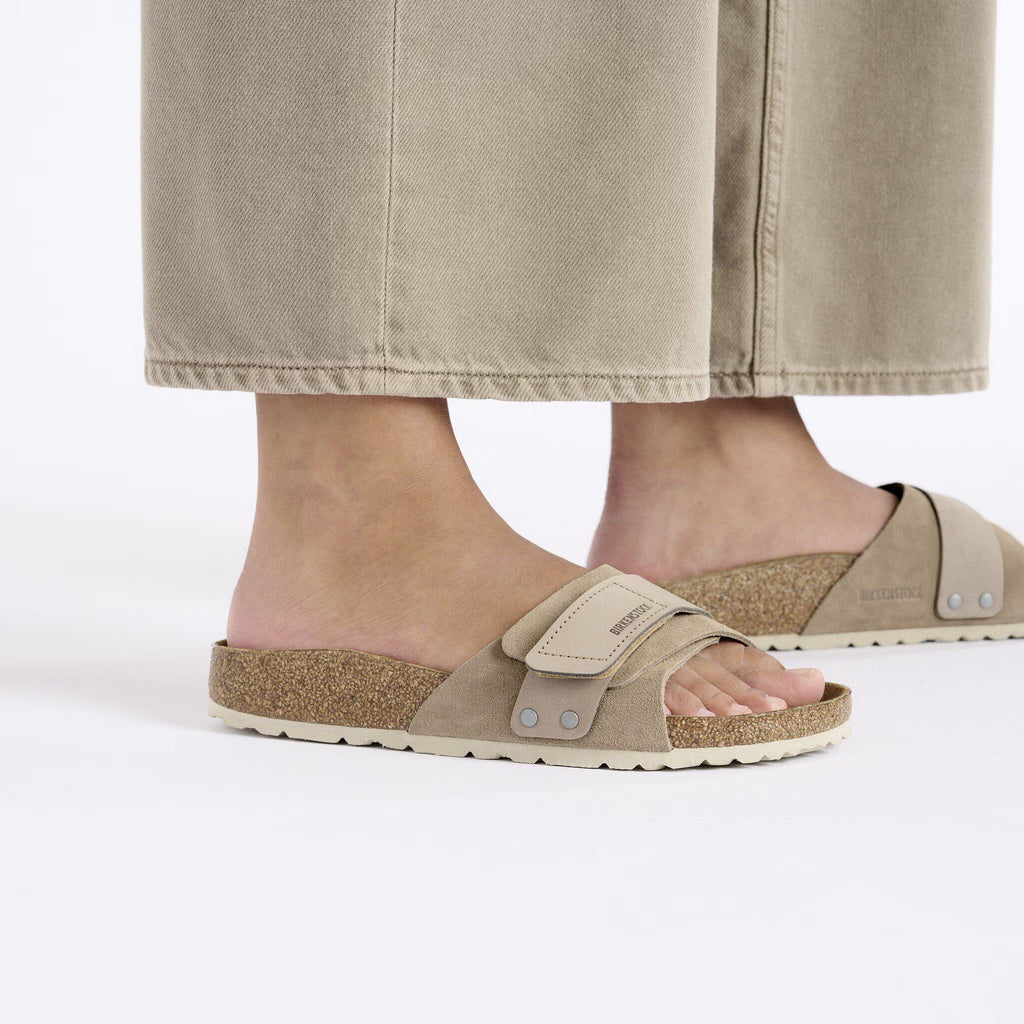 Birkenstock Confortable Oita Suède - Taupe