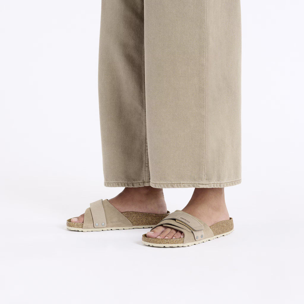 Birkenstock Confortable Oita Suède - Taupe